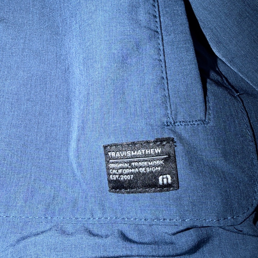 Travis Mathew Navy Jacket - Picture 2 of 4